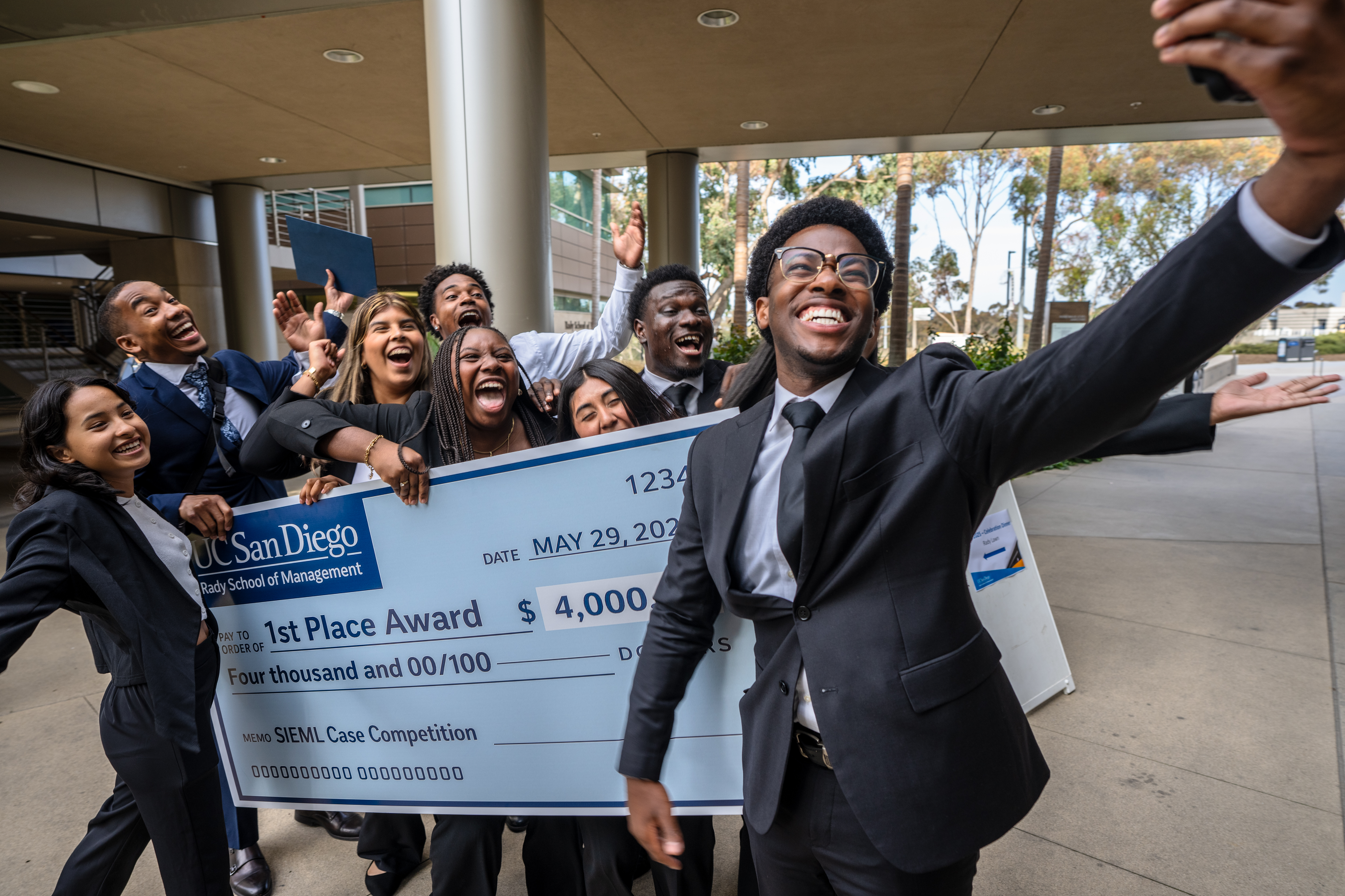 2025 Case Competition Championship Team